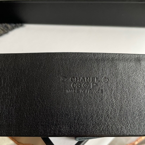 CHANEL Spring/Summer 2008 black Patent Glitter leather layered bow waist… - Picture 9 of 13